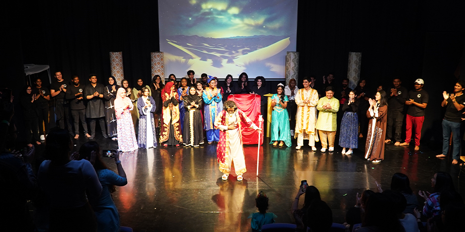 The Lamp of Wonders – a debut performance